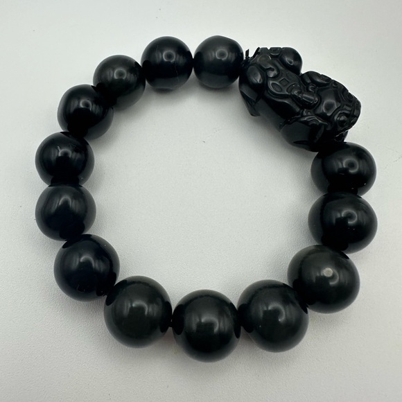 Silver Sheen Black Obsidian Beaded Bracelet with Pixiu Bead - Picture 5 of 15